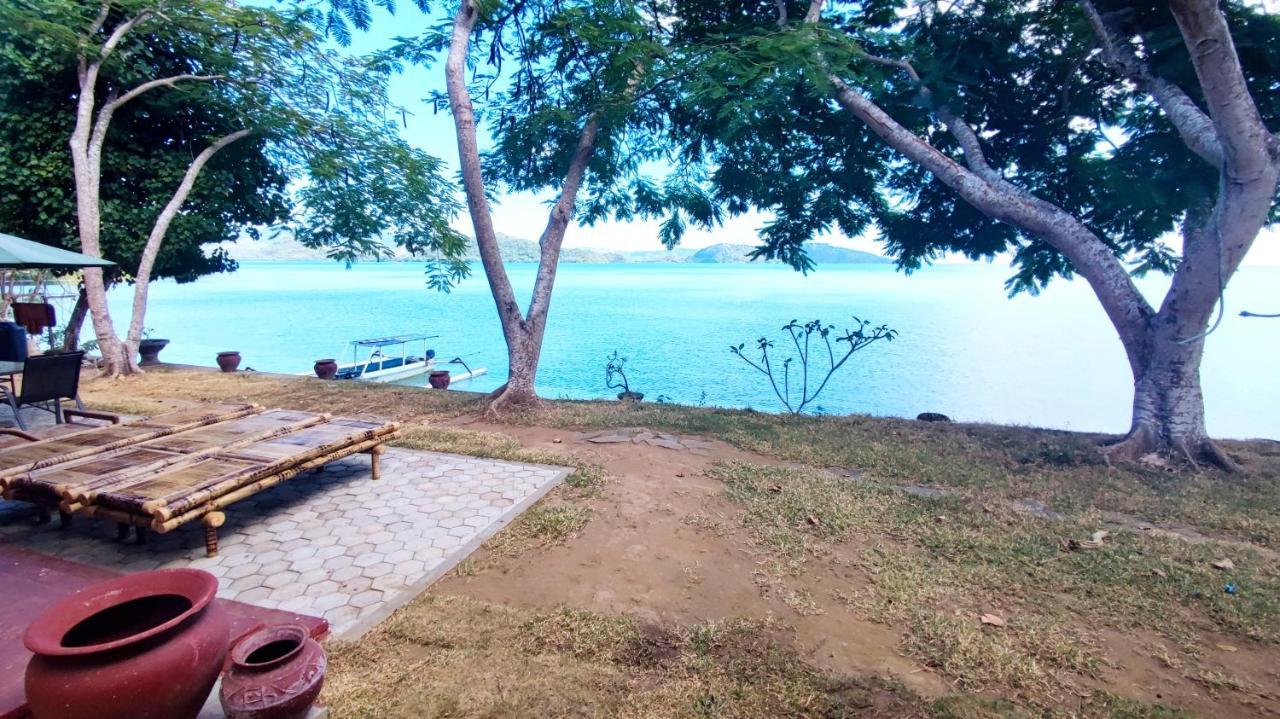 Khabita Beach Resort Lembar  Kültér fotó