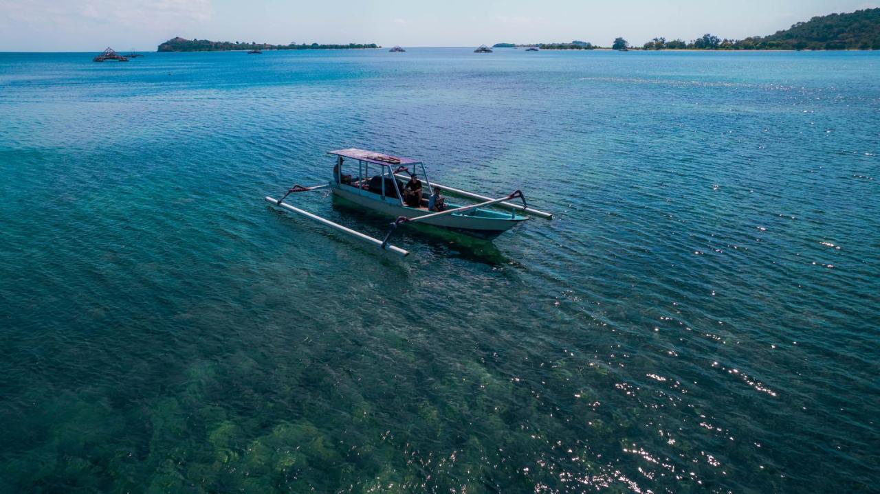 Khabita Beach Resort Lembar  Kültér fotó