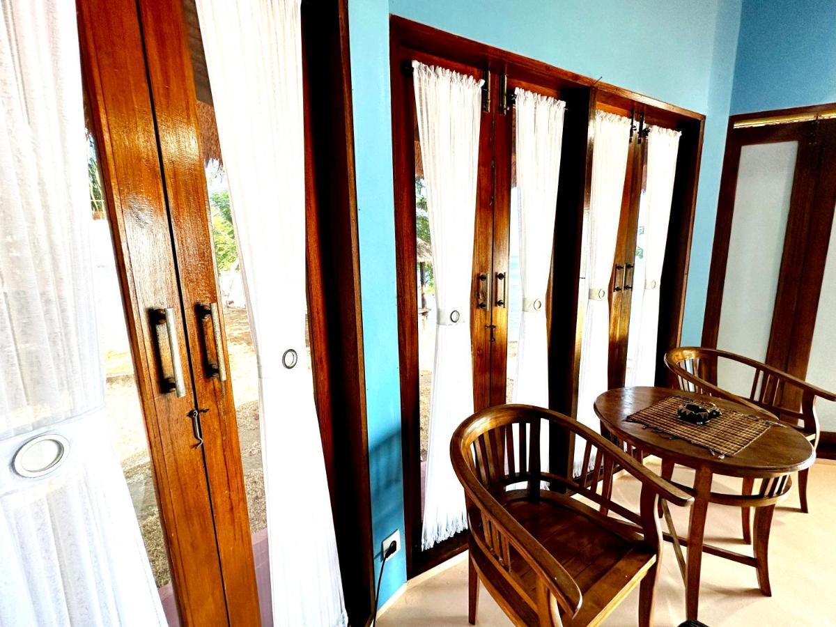 Khabita Beach Resort Lembar  Kültér fotó